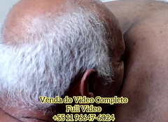 Coroa Roludo Fodendo Negão Gordinho - Video Completo com gozadas 29 min no WhatsApp  55 11 96647-6024