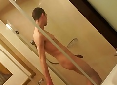 Tall euro twink sucks on massive ding-dong